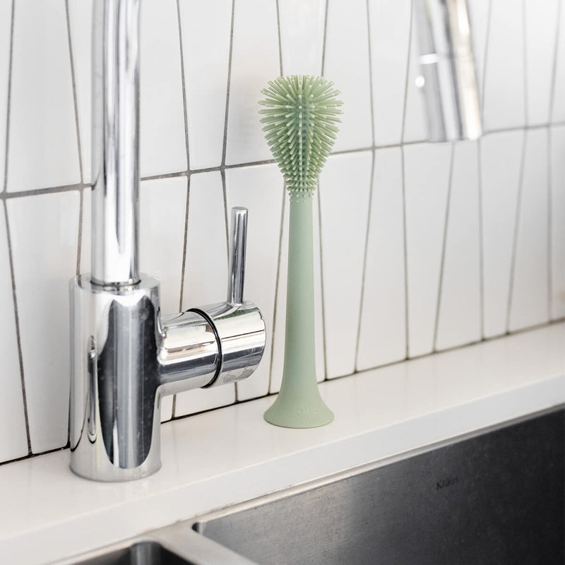 Bottle Brush – Safe, Smart Cleaning for Baby Gear by ezpz