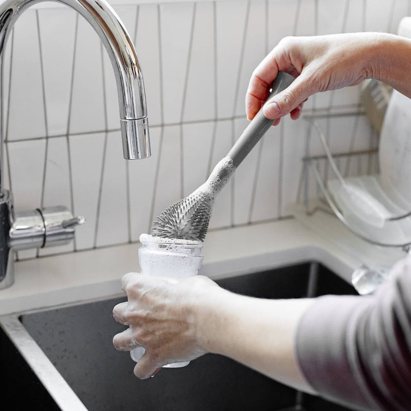Bottle Brush – Safe, Smart Cleaning for Baby Gear by ezpz