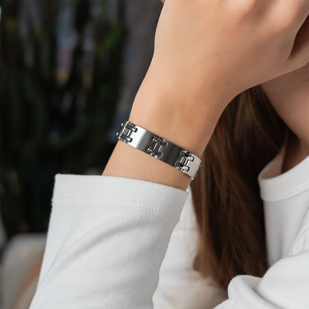 Stainless steel energy bracelet with magnets and negative ions for ladies