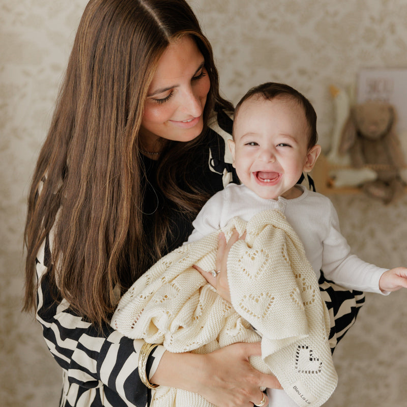 Heart Knit Organic Cotton Baby Blanket – Cozy Comfort