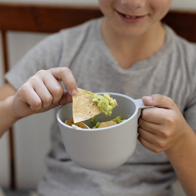 Snack Bowl in Pewter / ezpz Basics Line / Bowl with Handle and Lid for Kids #color_pewter