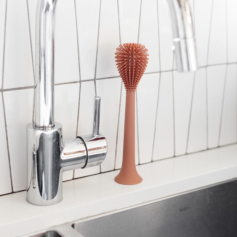 Sienna Bottle Brush – Safe, Smart Cleaning for Baby Gear by ezpz