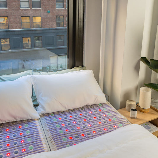 Royal Sleep Gift Set (Queen) with luxurious satin pillowcases and silk eye mask