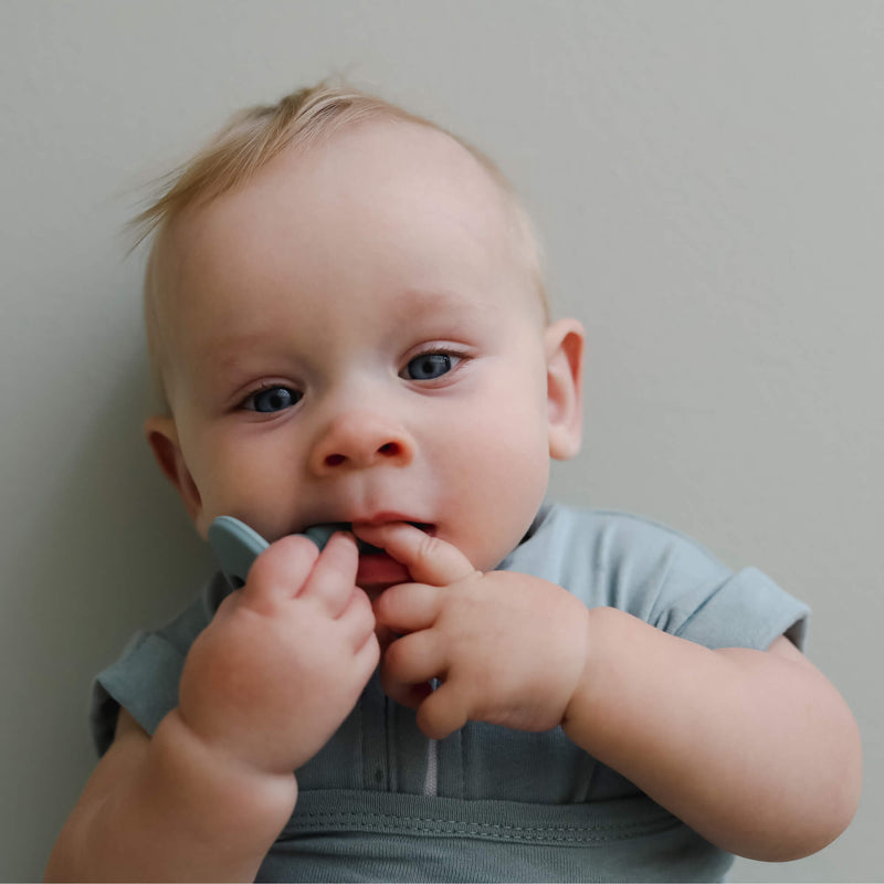 2-Stage Swaddle Bundle embe