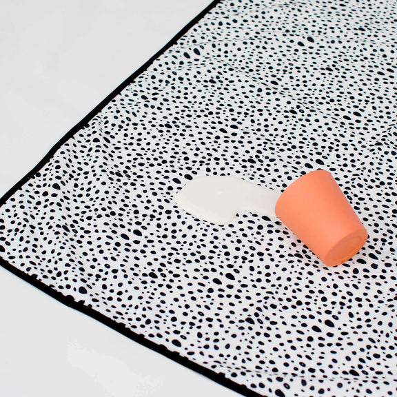 BapronBaby® Splash Mat – Waterproof Mess Catcher by ezpz
