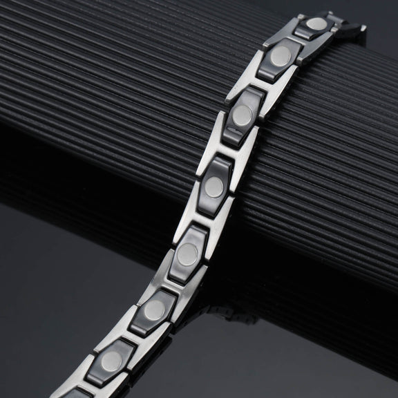 Ceramic-and-stainless-steel-bracelet-with-magnetic-hematite-stones