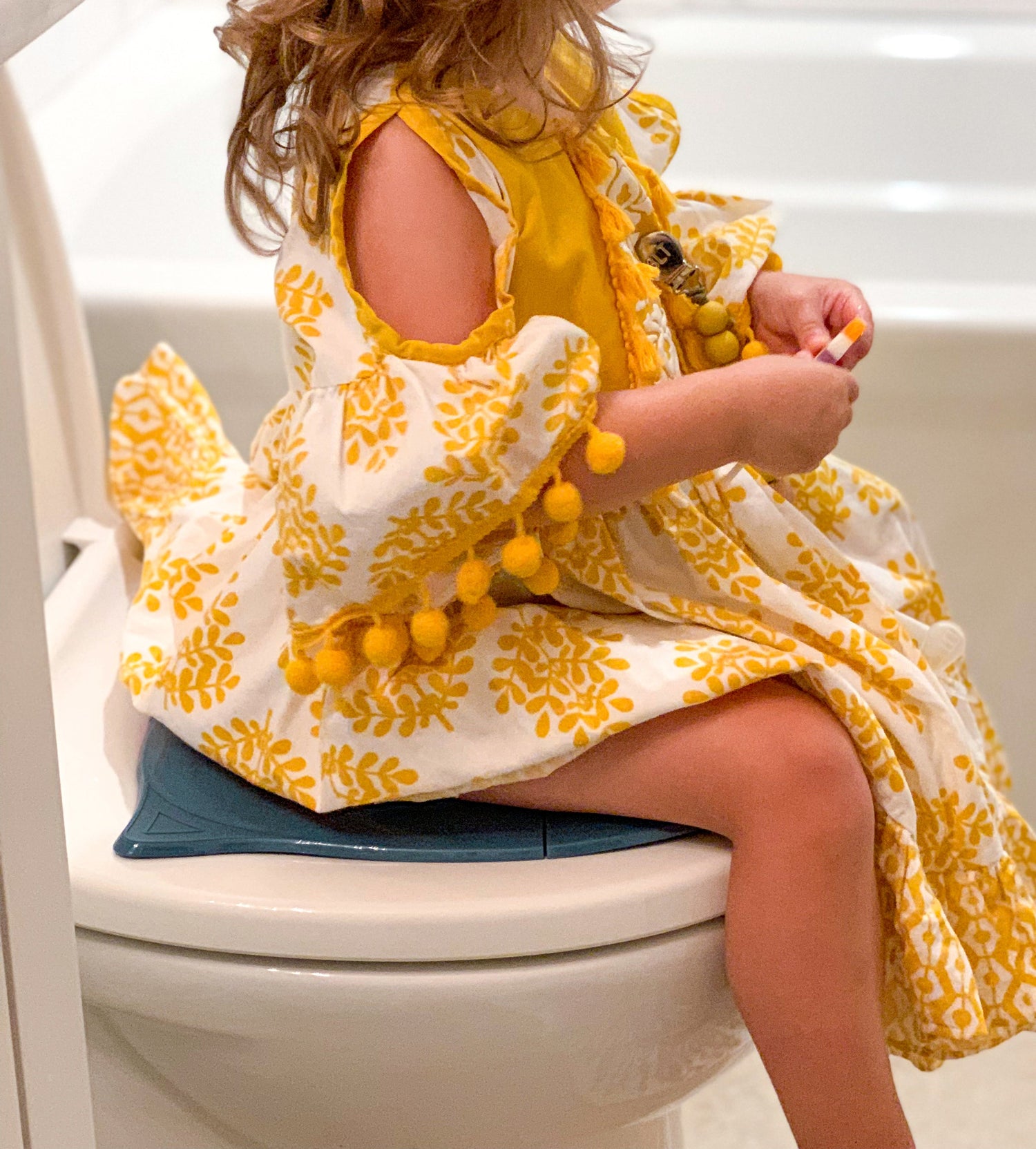 Folding Toddler Travel Potty Seat – Compact, Portable Toilet Training Seat for Kids