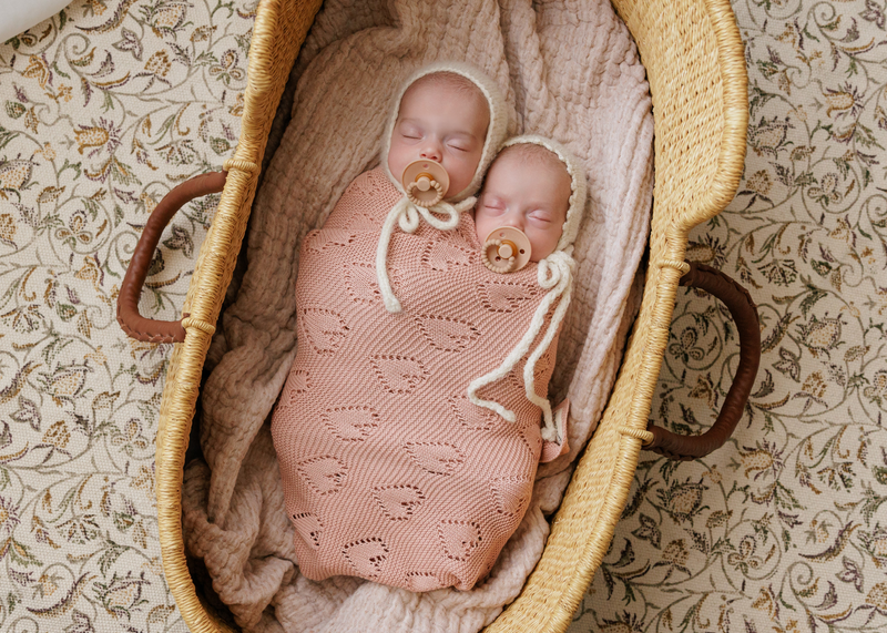 Heart Knit Organic Cotton Baby Blanket – Cozy Comfort