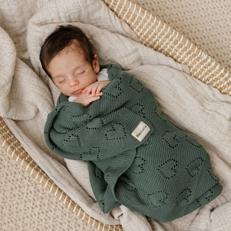 Heart Knit Organic Cotton Baby Blanket – Cozy Comfort