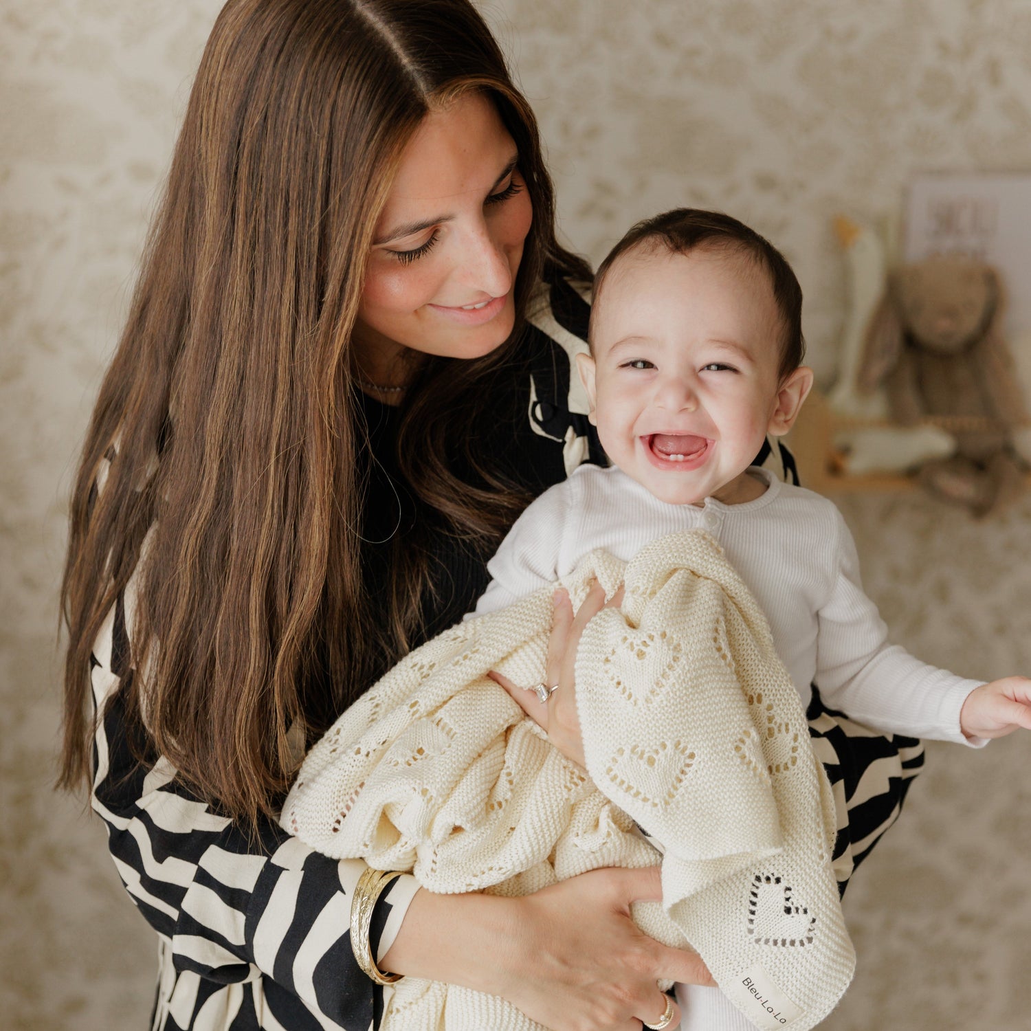 Heart Knit Organic Cotton Baby Blanket – Cozy Comfort