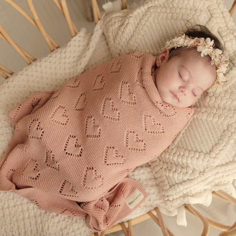 Heart Knit Organic Cotton Baby Blanket – Cozy Comfort