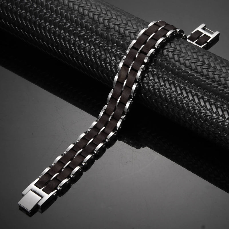 Adjustable-bracelet-that-fits-most-wrist-sizes