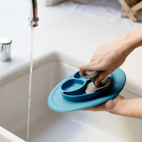 Mushroom Sponge – Gentle Clean, Happy Routine by ezpz