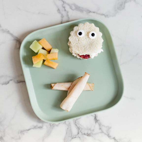 Mealtime Plates (2-Pack) – Safe, Stylish Kids Tableware by ezpz